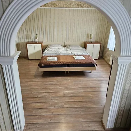 Apartment Fenyves Tiszafüred